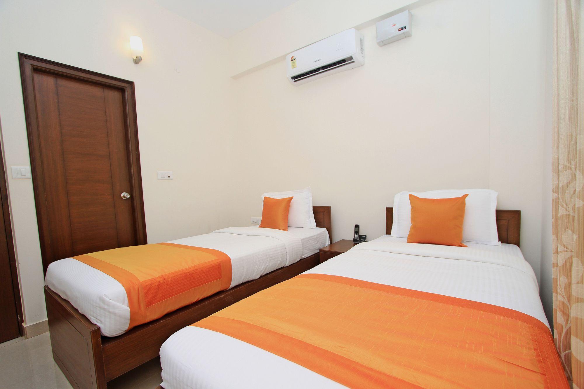 מלון Yelahanka Oyo 4797 Lulu Hospitality מראה חיצוני תמונה
