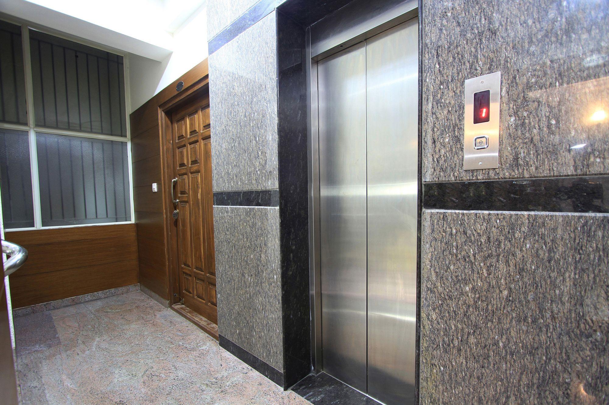 מלון Yelahanka Oyo 4797 Lulu Hospitality מראה חיצוני תמונה