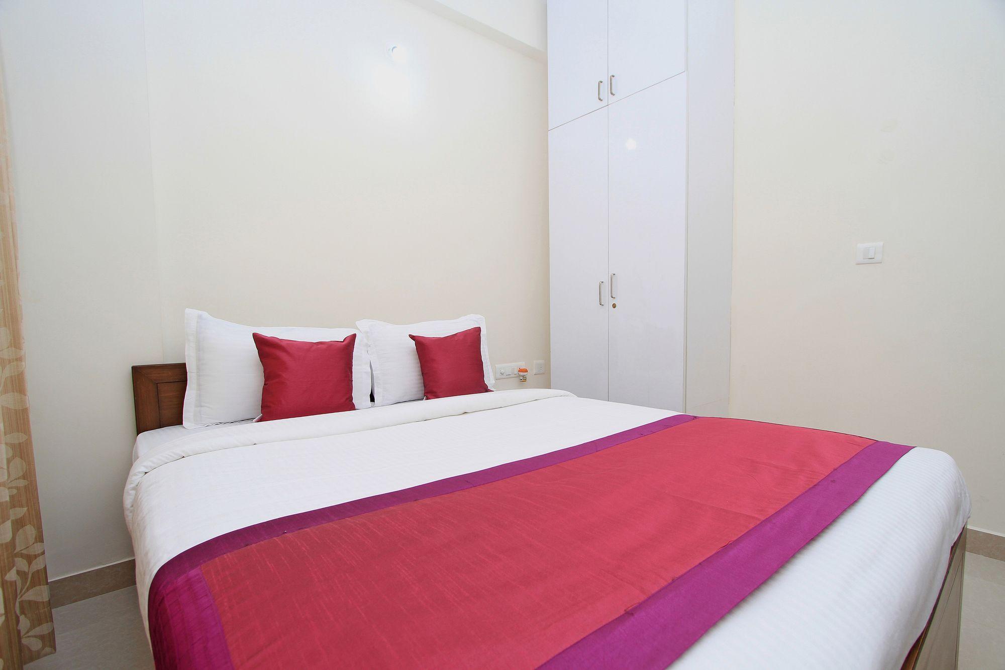 מלון Yelahanka Oyo 4797 Lulu Hospitality מראה חיצוני תמונה