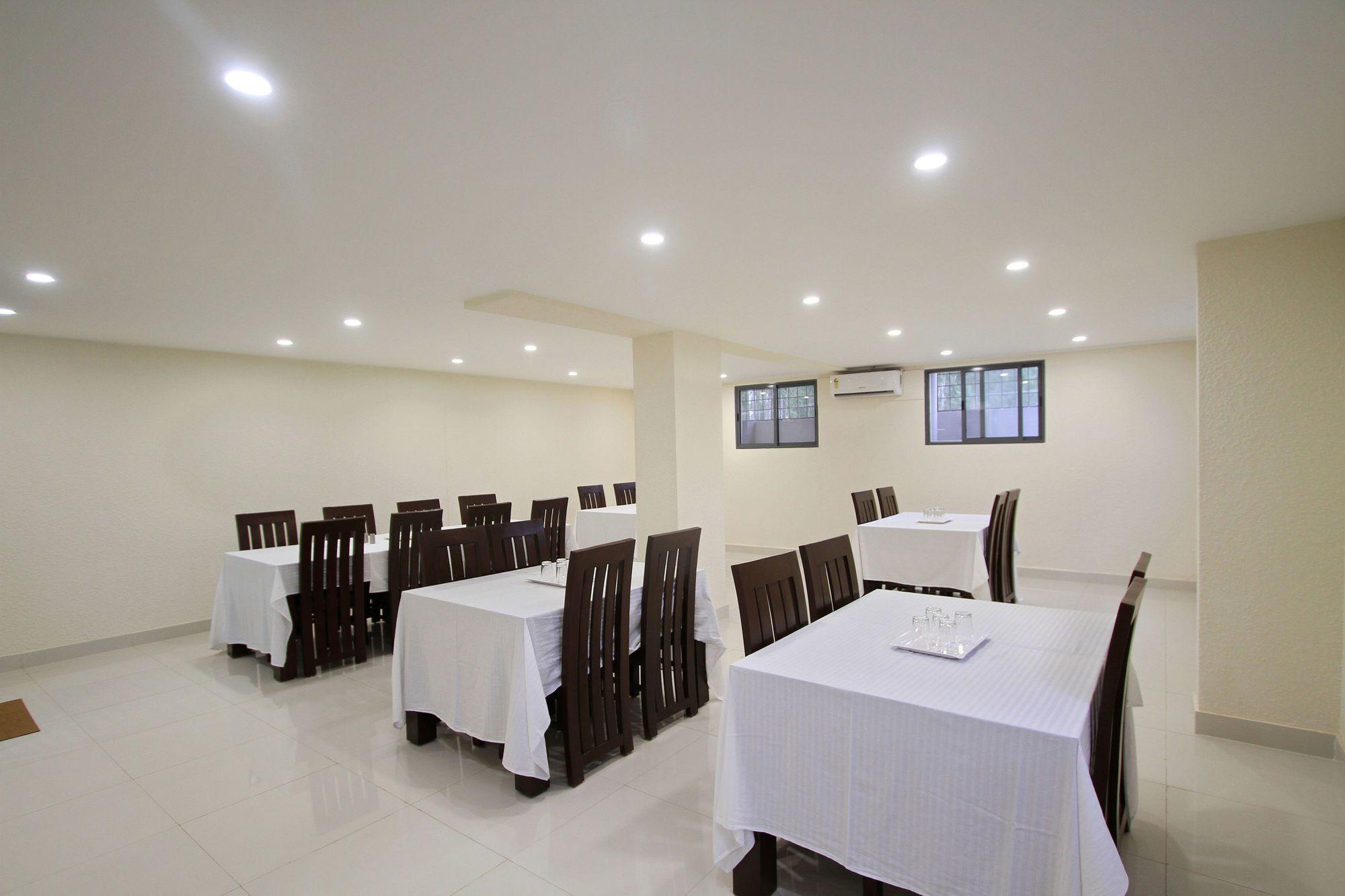 מלון Yelahanka Oyo 4797 Lulu Hospitality מראה חיצוני תמונה