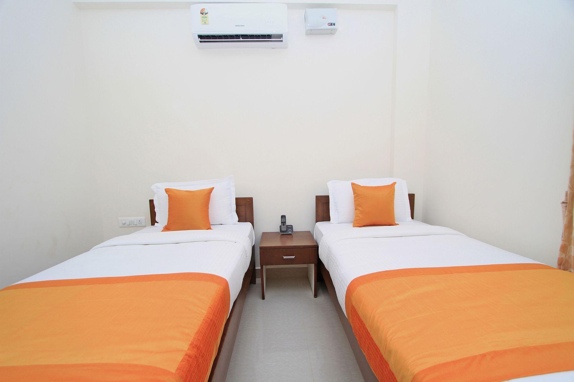 מלון Yelahanka Oyo 4797 Lulu Hospitality מראה חיצוני תמונה